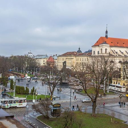 В Центрі Біля Ратуші Вулиця Площа Ринок 11 Liov Exterior foto