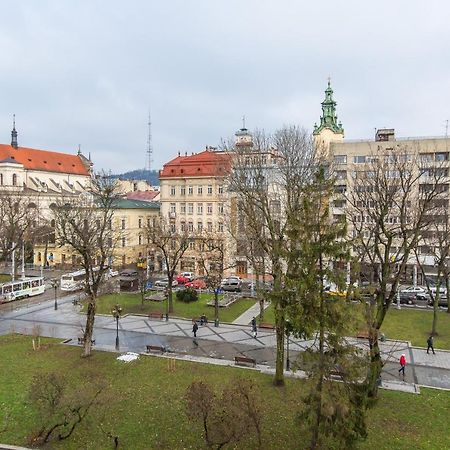 В Центрі Біля Ратуші Вулиця Площа Ринок 11 Liov Exterior foto