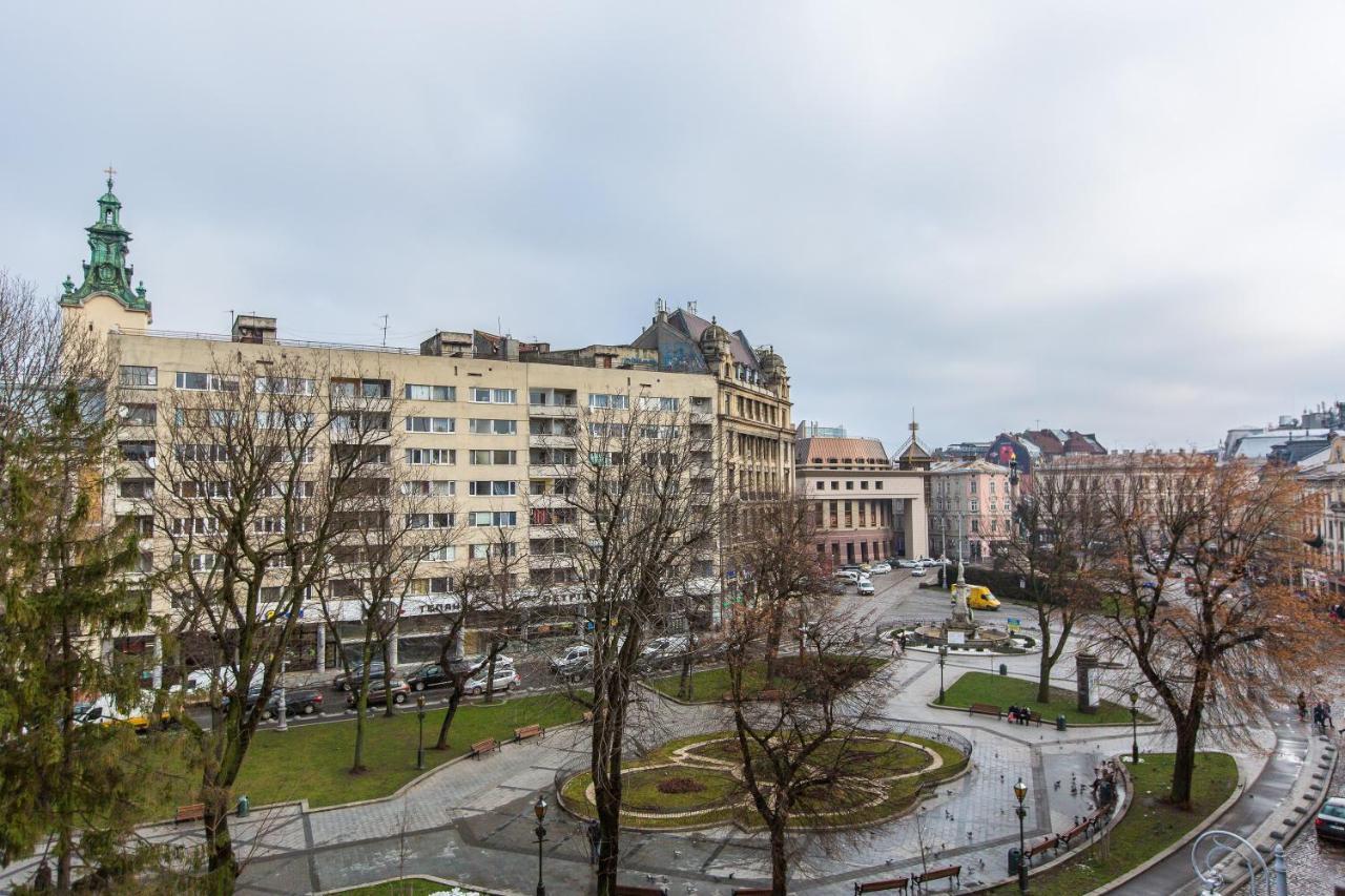В Центрі Біля Ратуші Вулиця Площа Ринок 11 Liov Exterior foto